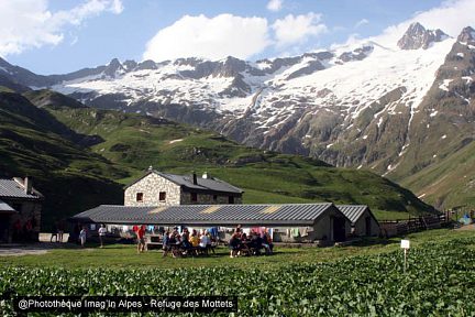Le refuge des Mottets sur le Tour du Mont-Blanc