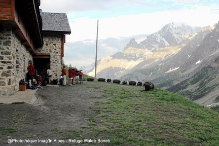 Arrivée au refuge Walter Bonatti après 10 heures de marche