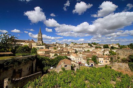Saint-Emilion depuis le pied du donjon