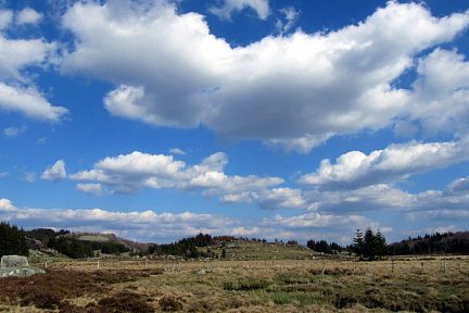 Randonnée en Aubrac près du Col de Bonnecombe en Lozère