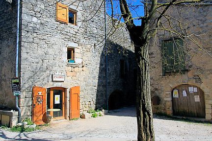 Dans les rues de La Couvertoirade