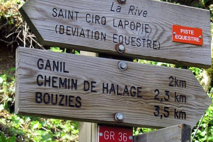 Randonnée Saint Cirq Lapopie jusqu'à Bouziès par le chemin de halage