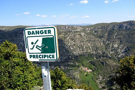 Cirque de Navacelles en arrière plan