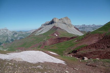 Castillo de Acher vu de l'Achar de los Hombres