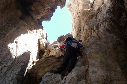 Escalade de la cheminée Ledormeur au Castillo de Acher
