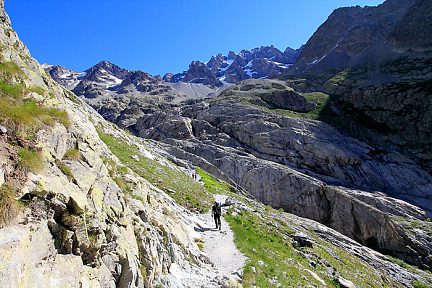 Chemin vers le glacier Blanc, parc national des Ecrins