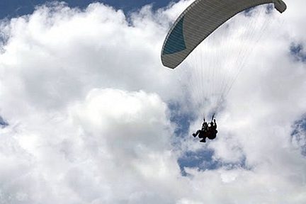 Parapente biplace à Balsac en Aveyron