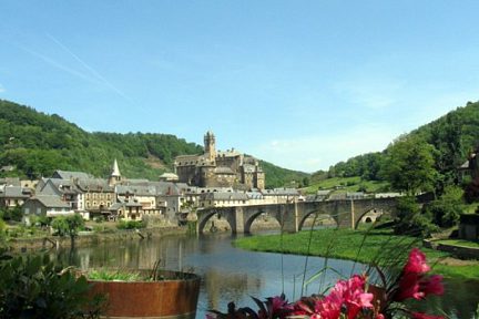 VTT à Estaing, plus beau village de France