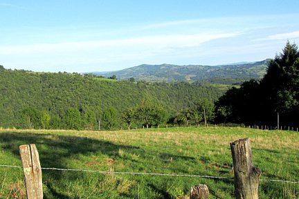 Paysage au dessus d'Espalion, vallée du Lot