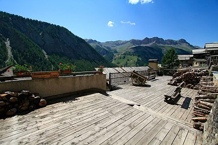 Visite du village de Saint-Véran dans les Hautes-Alpes