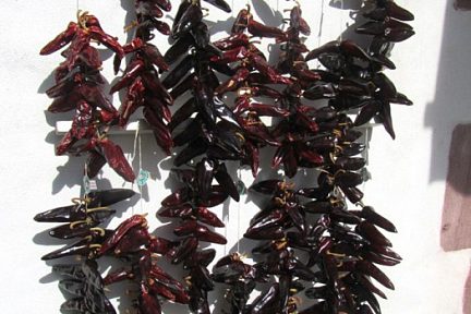 Sare et ses piments, village du Pays Basque