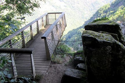 Promontoire pour voir la cascade du saut du chien