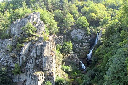 La cascade du saut du chien, Viadène, randonnée pédestre