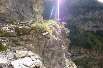 Montée au Vallon de Chargés
