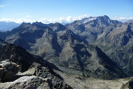 Le massif du Vignemale vu du sommet du pic d'Ardiden