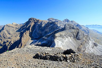 Cirque de Gavarnie depuis le sommet du Casque du Marboré