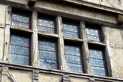 Dans le village de Pérouges