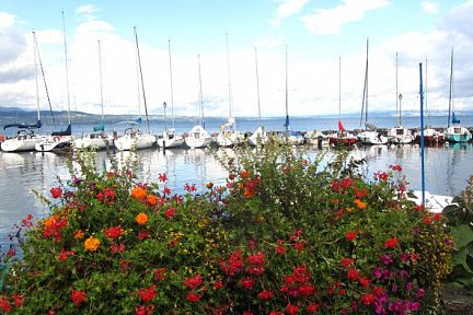 Port d'Yvoire, sur le bord du Lac Léman