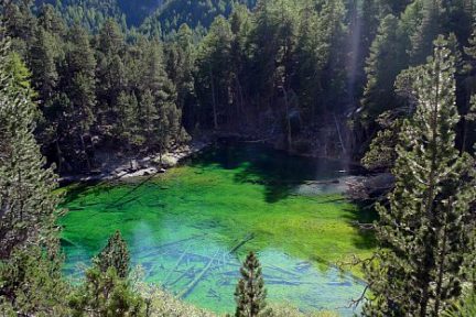 Lac Vert dans la Vallée Etroite ALPES