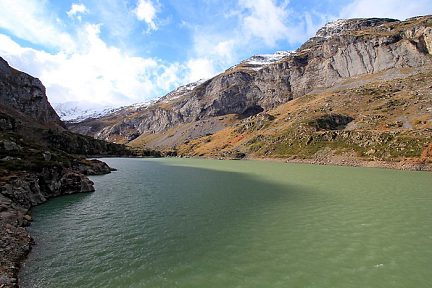 Lac des Gloriettes depuis le barrage