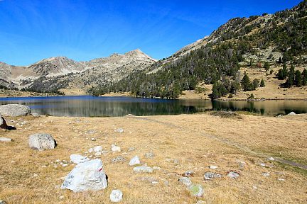 Balade le long du lac d'Aumar