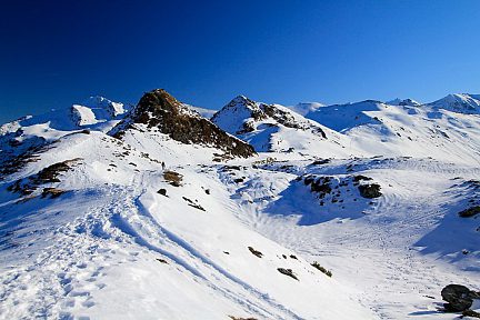 Randonnée en raquettes à Hautacam sous le soleil