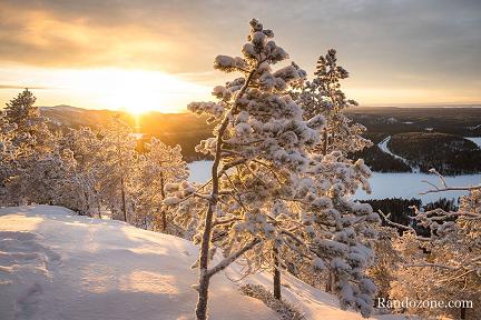 Actualit&eacute; : Randonn�e au coucher du soleil en Laponie finlandaise