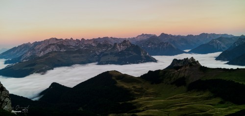 Lac du Montagnon depuis Pée Nouqué Lac du Montagnon depuis Pée Nouqué