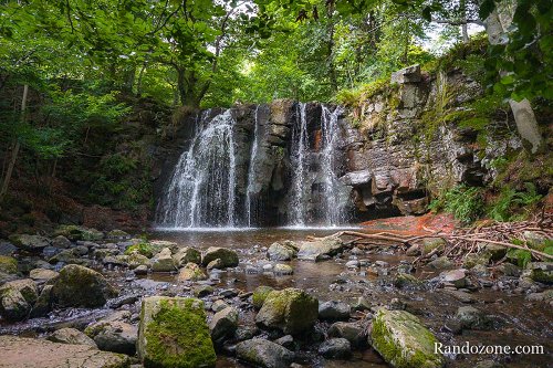 Cascade de Lacessat