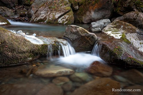 Randonn�e aux cascades de Pragn�res