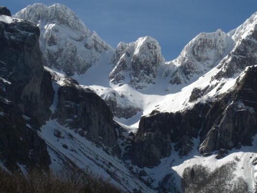Pico Llena de la Garganta