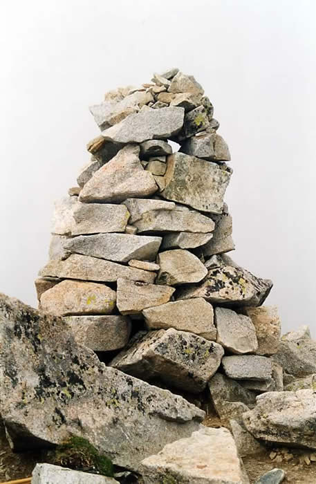 Cairn au sommet.