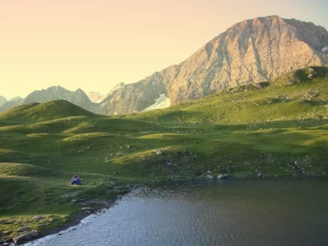 Taillon depuis le lac des Especires
