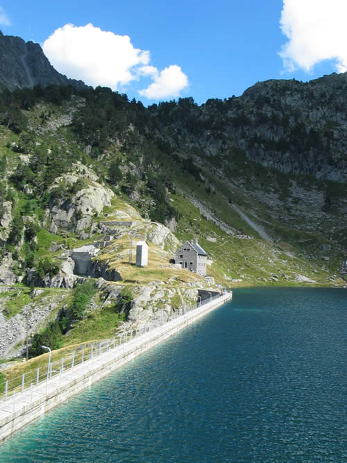 Lac et refuge de la Restanca