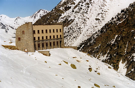 Refuge de la Glre (2153 m)