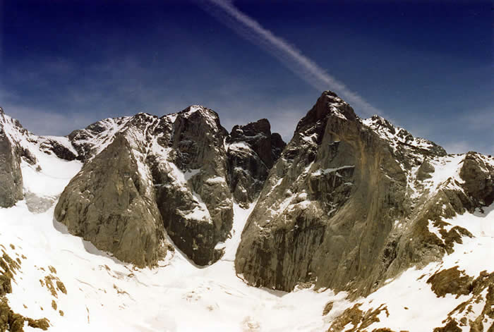 Vue sur la face Nord du Vignemale.