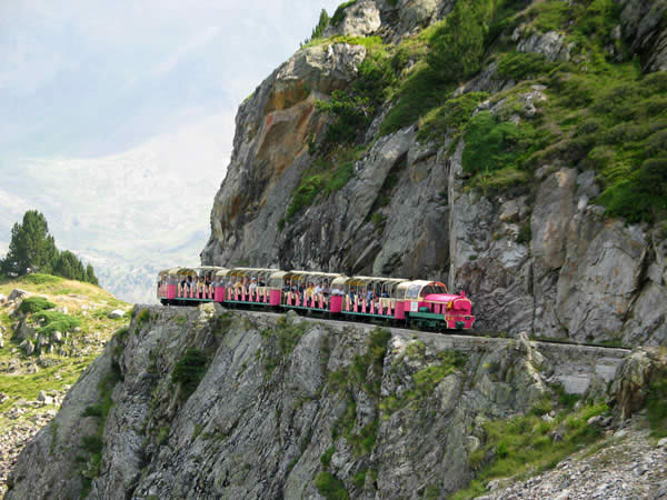 TRAIN D'ARTOUSTE