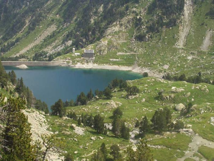 Lac et refuge de la Restanca Lac et refuge de la Restanca