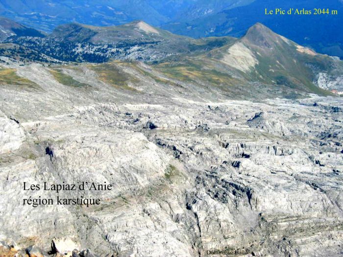 Le Pic d'Arlaz et les Lapiaz d'Anie