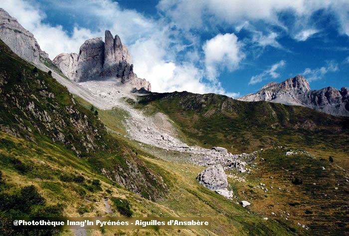 Aiguilles d'Ansabère(Imag'In Pyrénées) Aiguilles d'Ansabère(Imag'In Pyrénées)
