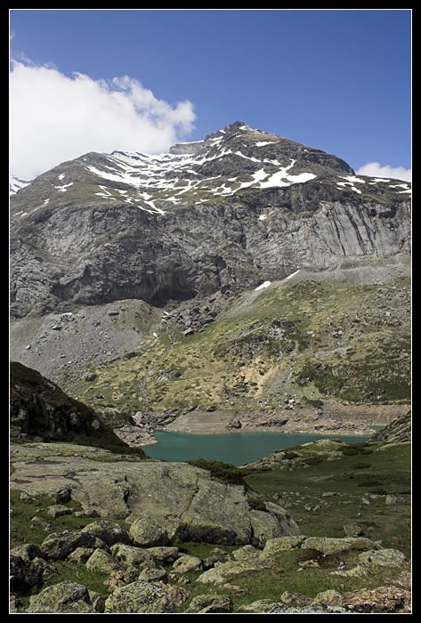 Lac des Gloriettes dans les Pyrnes