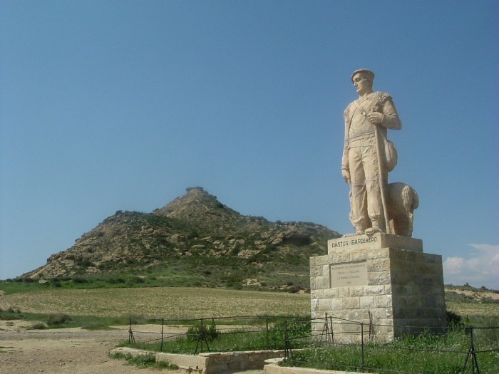 Bardenas Reales : monument du Pastor Bardenero