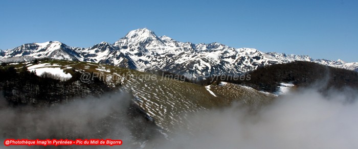 Pic du Midi de Bigorre depuis le Casque de Lhris