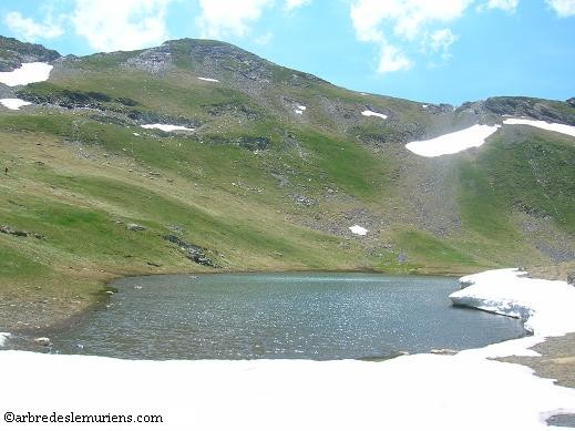 Sanctus depuis le lac de Louesque