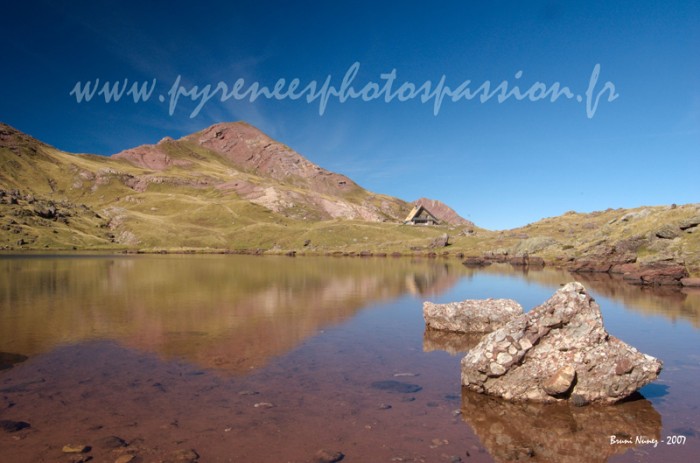 Lac et refuge d'Arlet