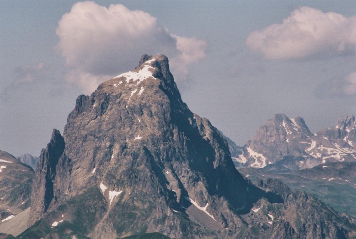 Le pic du Midi d'Ossau depuis l'Arr-Sourins