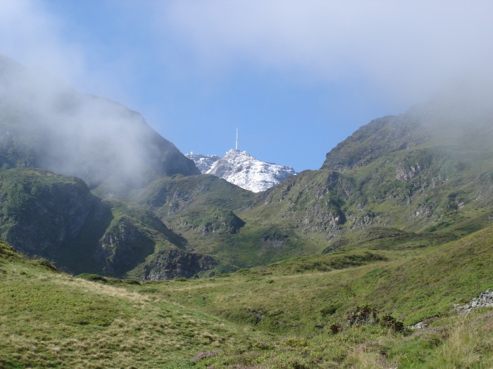 Pic du Midi de Bigorre quand on monte au lac de l'oeuf