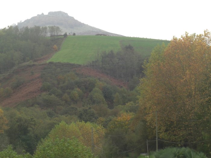 Pic du Mondarrain depuis Espelette