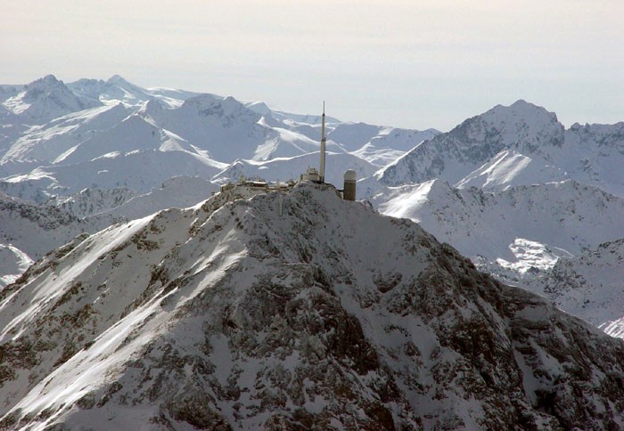 Vue arienne du Pic du Midi