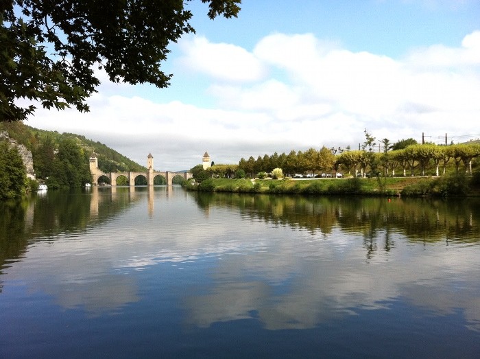 Cahors et le Pont Valentr qui enjambe le Lot